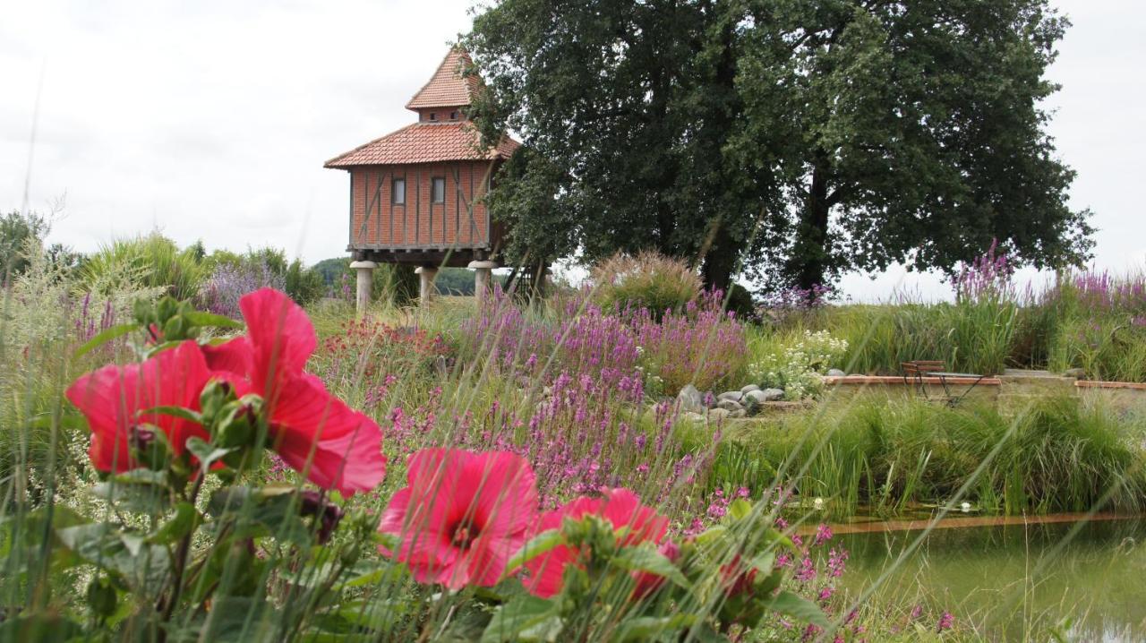 Gite Chambre D'Hotes Insolite Dans Un Pigeonnier A 5 Minutes De Marciac Gers Monlezun Exterior foto